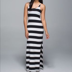 Refresh maxi dress lululemon